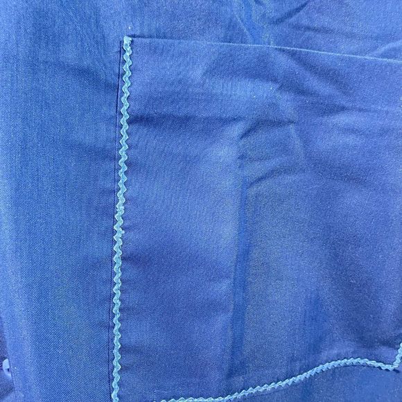 70s Vintage Blue Lightweight Short Sleeve Button Front House Dress with Pockets - Picture 4 of 4